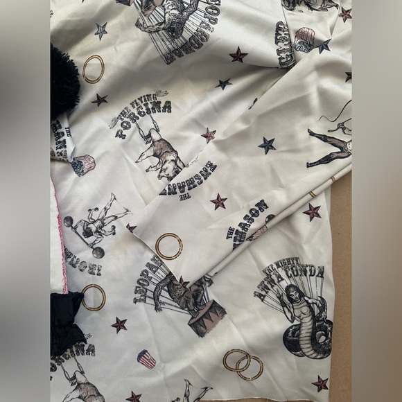 Clown Top & Hat Bundle Graphic Long Sleeve CALIFORNIA COSTUMES SIZE MEDIUM - Picture 6 of 7